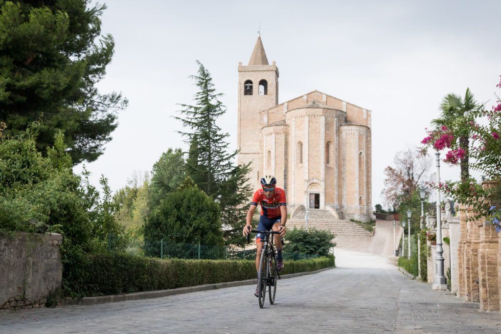 01-bike-borgo-offida.jpg